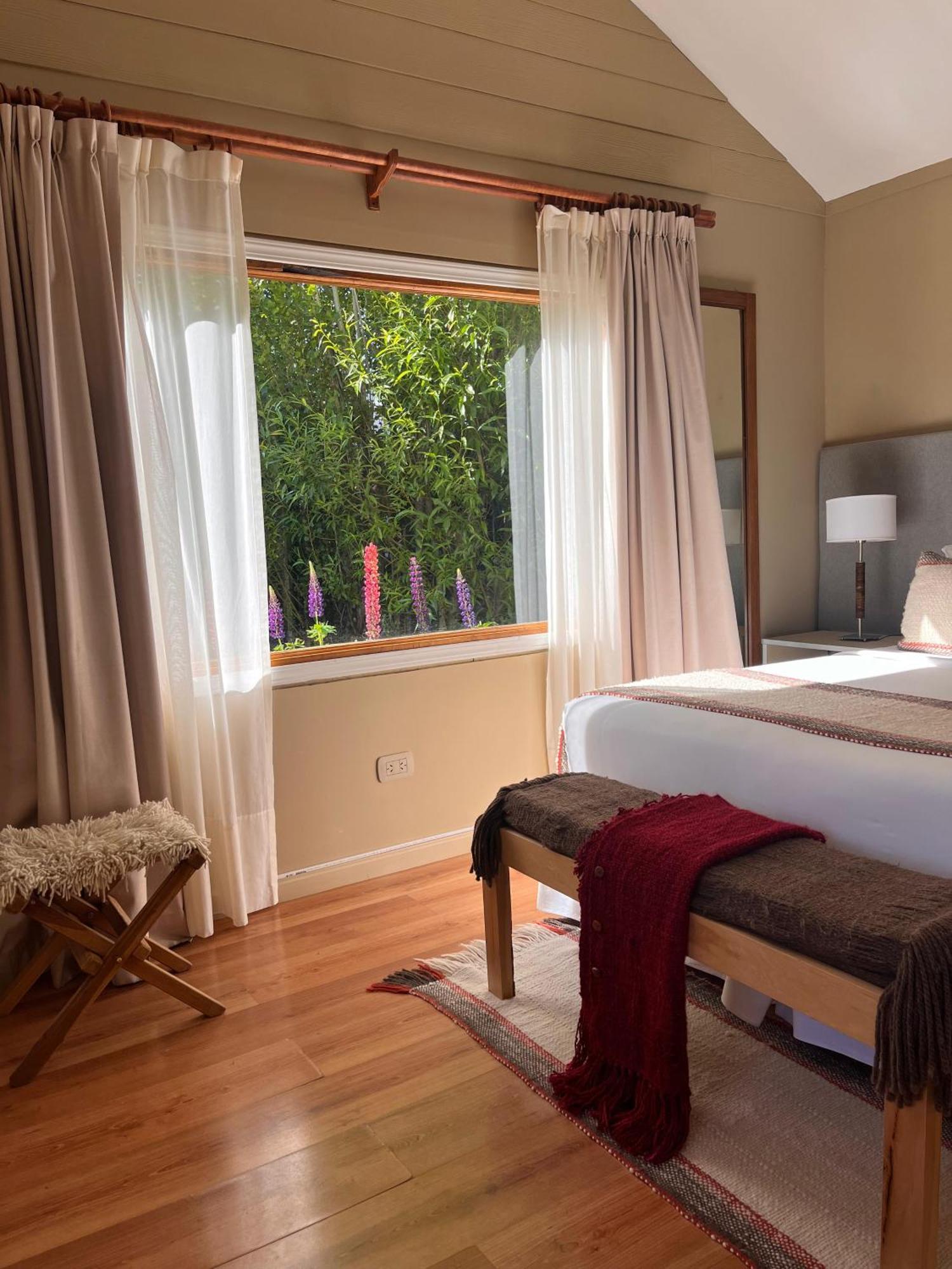 Los Ponchos Hotel El Calafate Esterno foto